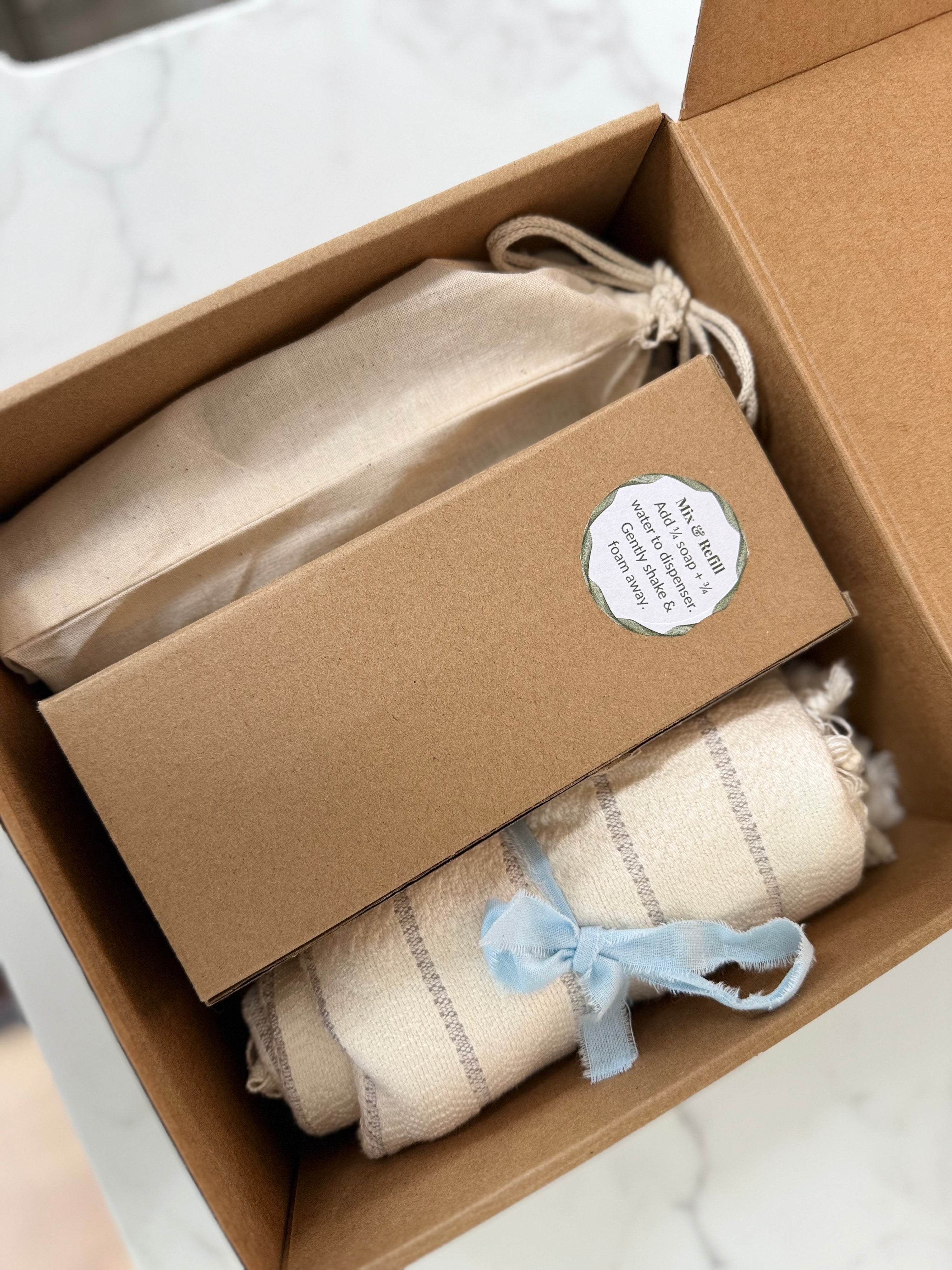 Castile Soap Gift Set – Organic Liquid Soap| Glass Foaming Dispenser | Turkish Cotton Towel